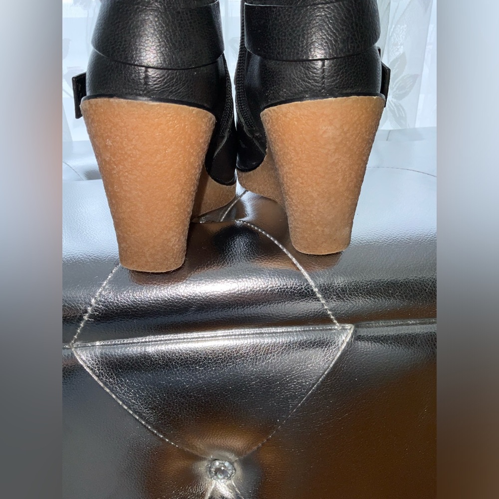 BCBG GÉNÉRATION BOOTIES - Picture 7 of 14